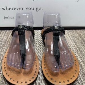 UGG Black and Tan Braided Sandals for Women SZ8 Box4